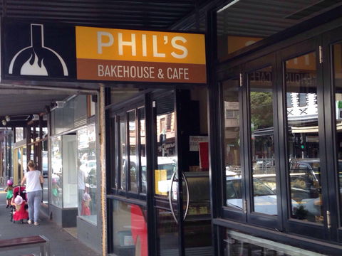 Phil's Bakehouse And Cafe - Tourism Cairns 0