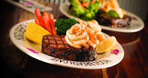 Hog's Australia's Steakhouse - Redcliffe - Tourism Cairns 0