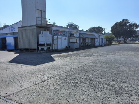 Evans Head Fishermen's Co-operative - Tourism Cairns 1
