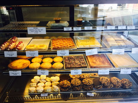 J W Bakery - Tourism Cairns 0