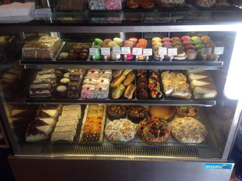 Euro Lounge Patisserie - Tourism Cairns 0