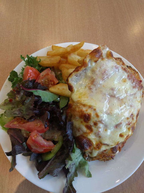 Benny's Woodfire Pizza Grill & Pasta Bar - Tourism Cairns 0
