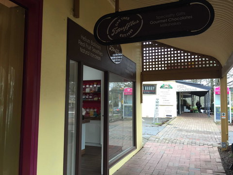 Oaktree Truffles - Tourism Cairns 0