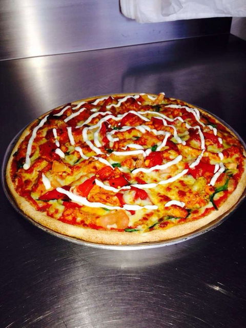 Crunch Gourmet Pizzeria - Tourism Cairns 0