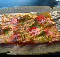 Pete's Gourmet Pizza - Tourism Cairns