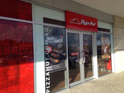 Pizza Hut - Tourism Cairns 0