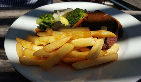 St Andrews Hotel - Tourism Cairns 0