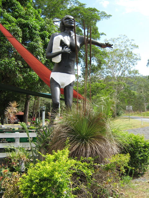 The Leap Hotel - Tourism Cairns 1