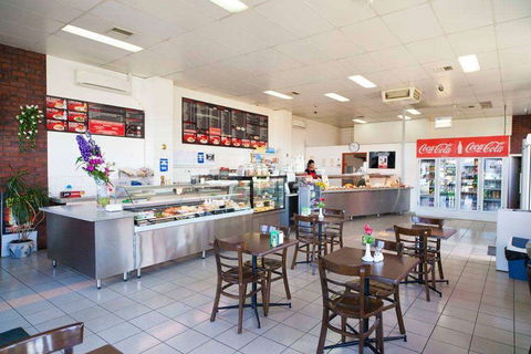 A&J's Cafe - Tourism Cairns 0