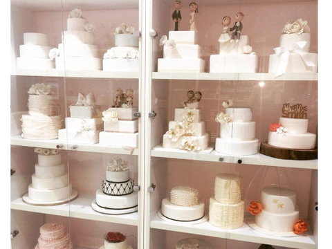 Becs Cake Creations - Tourism Cairns 0
