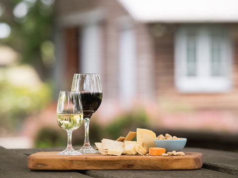 Clovely Estate Vineyard Cellar Door - Tourism Cairns 0