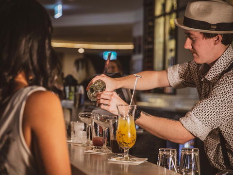 Jimmy's Bar And Lounge - Tourism Cairns 1