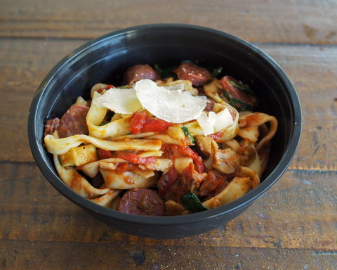 Pizza Miltonio - Tourism Cairns 0