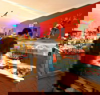 Roscoes Pizza - Tourism Cairns