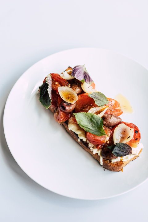 Teddy Picker's - Tourism Cairns 1