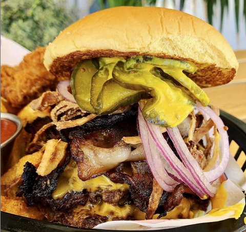 The Peach Pit - Tourism Cairns 0