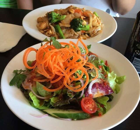 Valley Thai - Tourism Cairns 0