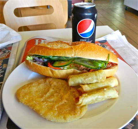 VN Wrap 'n' Roll - Sunshine North - Tourism Cairns 0