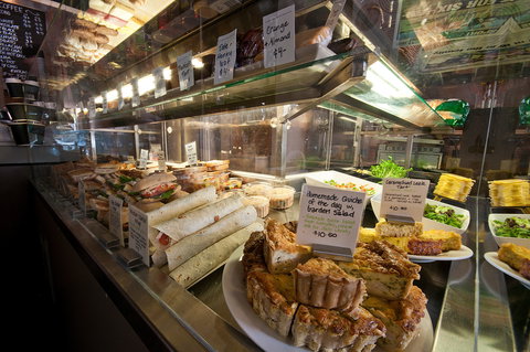 Cafe Shazaray - Tourism Cairns 0