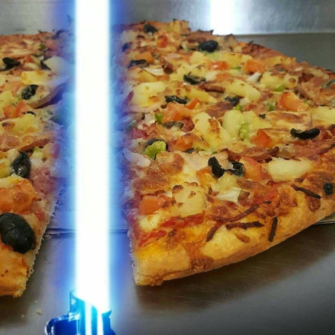 Centrepoint Pizza - Tourism Cairns 0