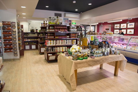 Knights Meats And Deli - Tourism Cairns 1