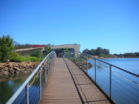 Knotting Hill Estate - Tourism Cairns 0