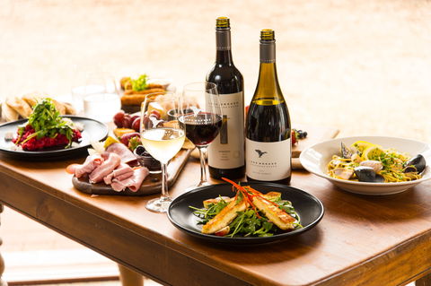 Lake Breeze Wines - Tourism Cairns 2