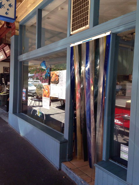 The Seafood Place - Tourism Cairns 0