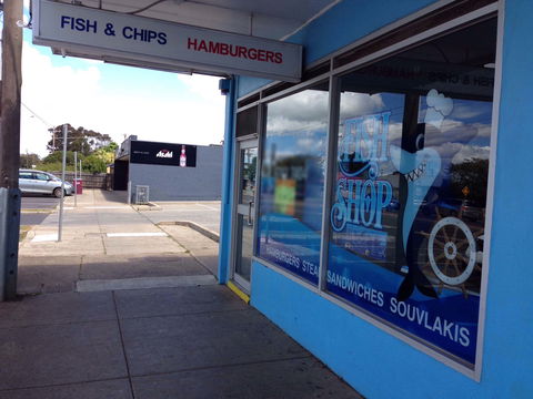 T.J's Blue Sea Fish Shop - Tourism Cairns 0