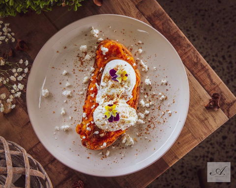 Zanya's Cafe - Tourism Cairns 0