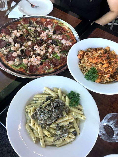 Papa Gino's - Tourism Cairns 0