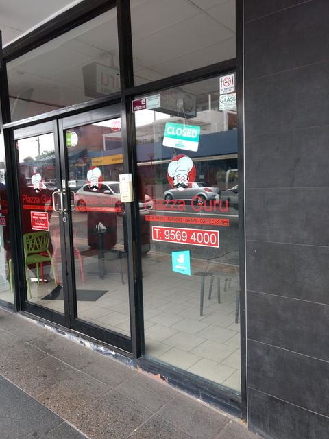 Piazza Guru - Tourism Cairns 0