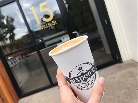 Sixpence Coffee Roasters - Tourism Cairns 0