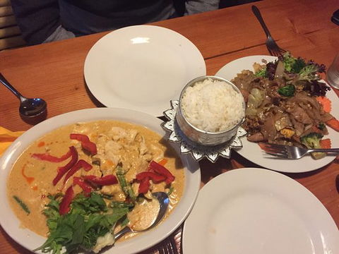Thai Tiki Hut - Tourism Cairns 0