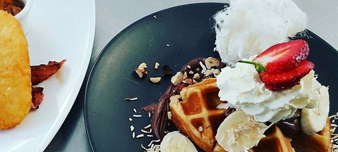 Blue Jay Cafe - Tourism Cairns 2