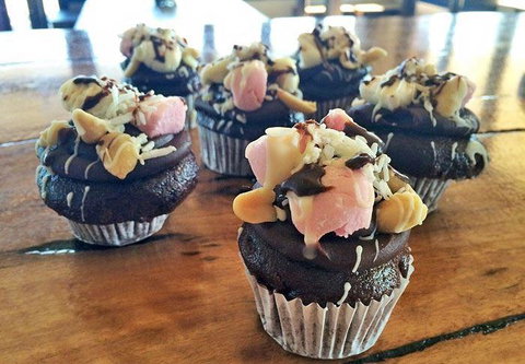 Blue Jay Cafe - Tourism Cairns 6