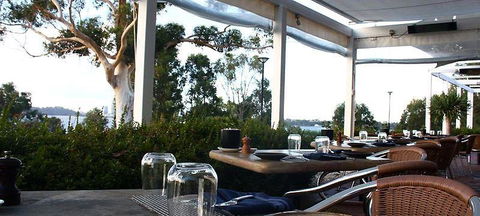 Beess & Co Cafe - Tourism Cairns 0