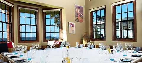 Beess & Co Cafe - Tourism Cairns 1