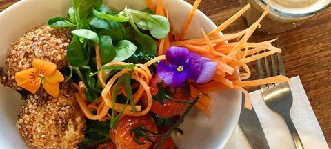 Cafe D'lish - Tourism Cairns 3