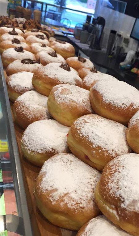 Cafe D'lish - Tourism Cairns 5
