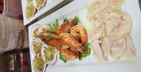 What's In The Pot? - Tourism Cairns 15