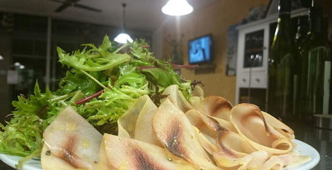 What's In The Pot? - Tourism Cairns 7