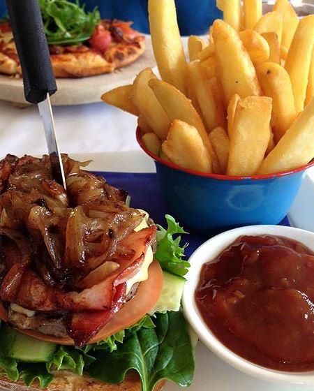 Zorbas Pizza - Tourism Cairns 10