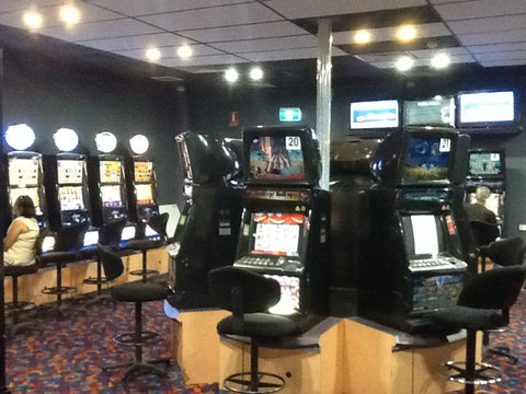 Tennant Creek Memorial Club - Tourism Cairns 0