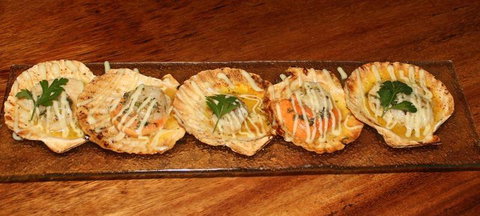 Berry Springs Tavern - Tourism Cairns 1