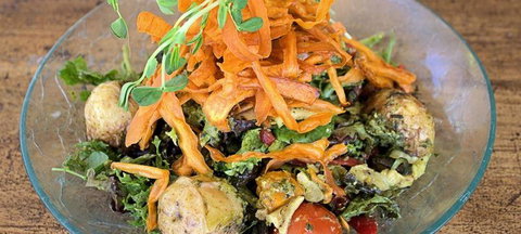 Berry Springs Tavern - Tourism Cairns 2