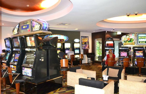 Helensvale Tavern - Tourism Cairns 3