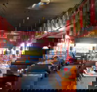 Lous Cafe Restaurant