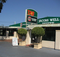 Jacobs Well Bayside Tavern