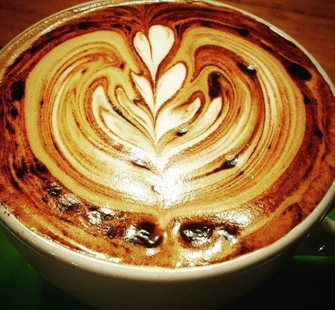 EAT LOVE PIZZA - Tourism Cairns 0